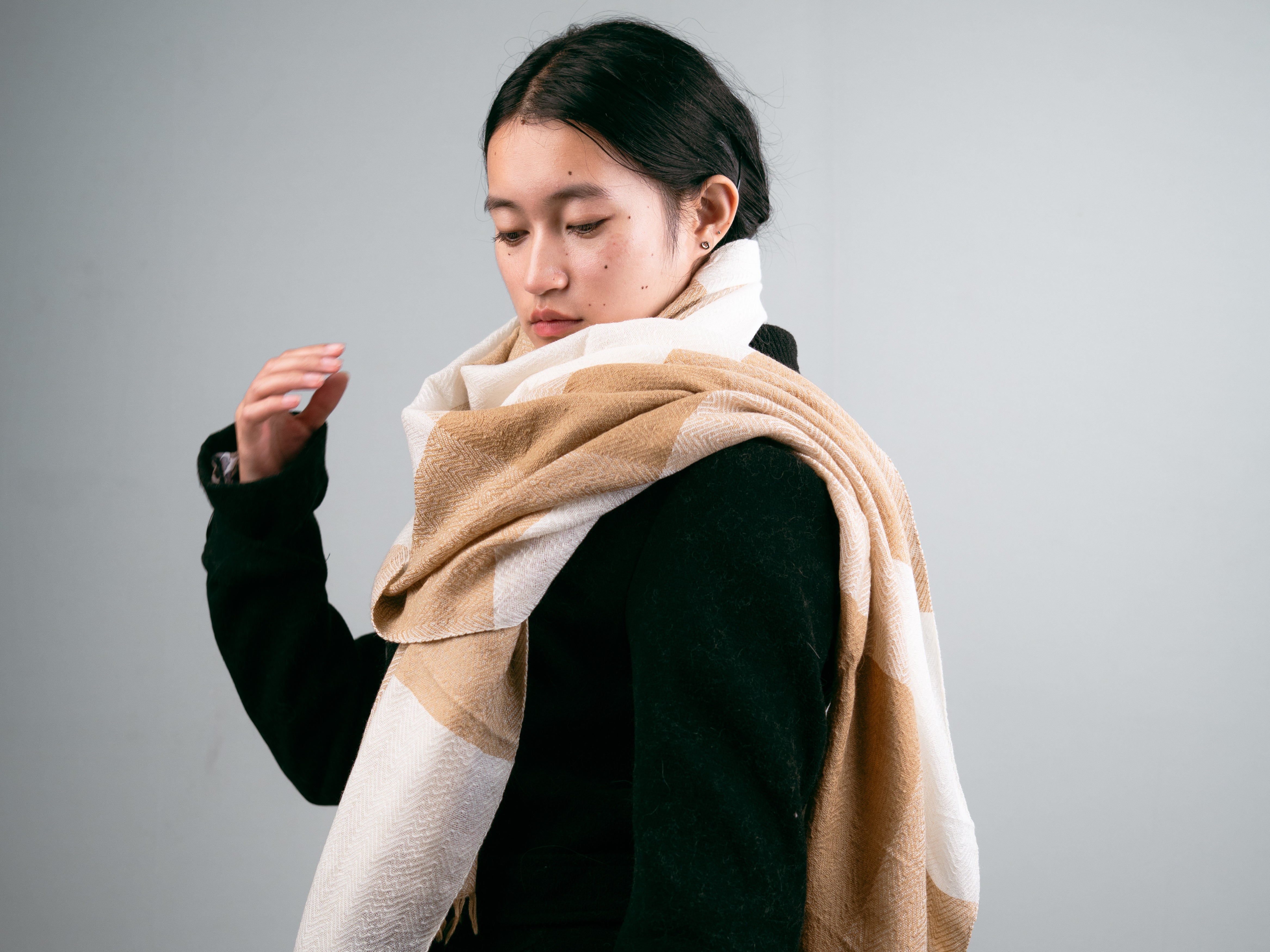 Ri Bong Double Twill Stole