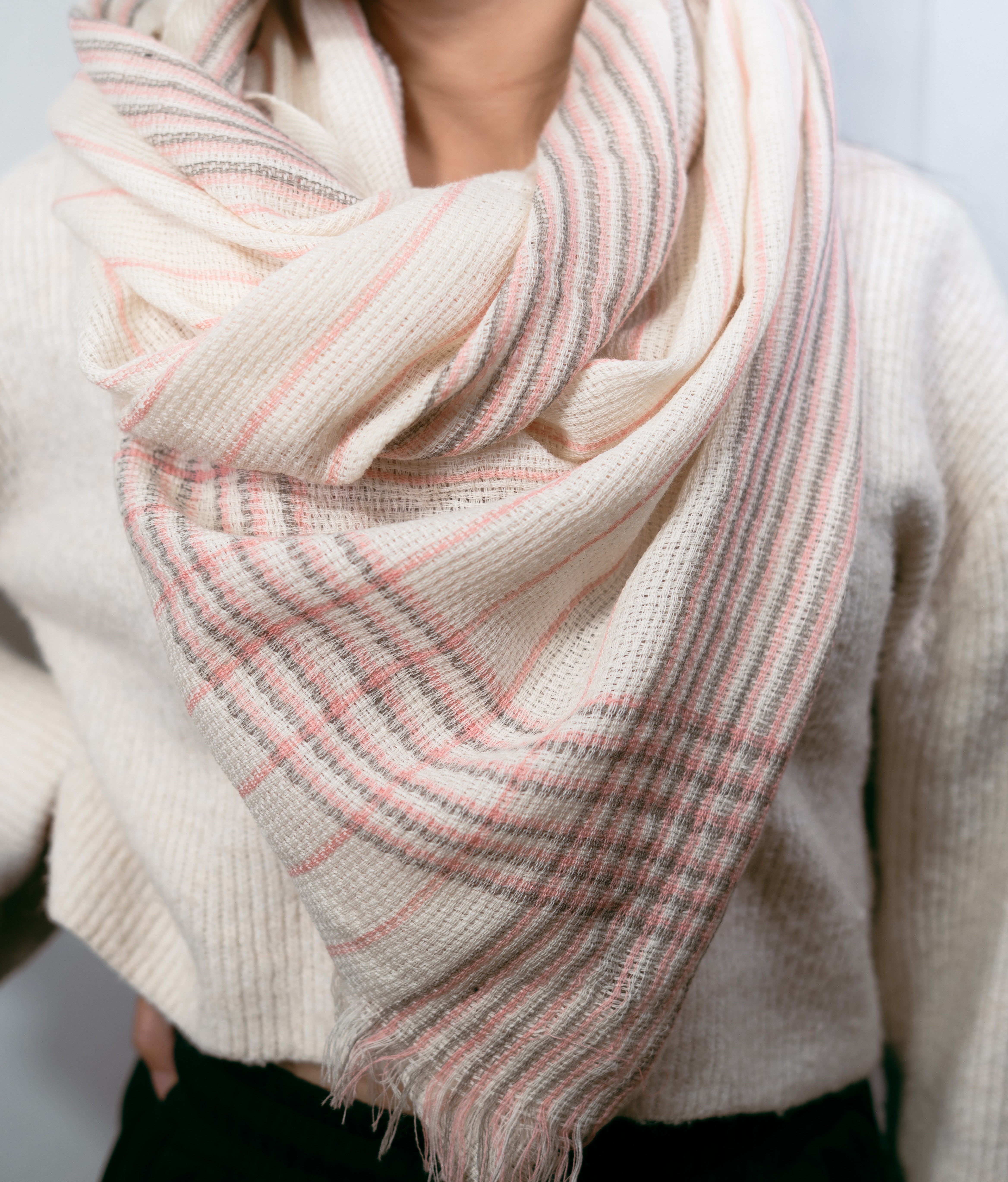 Ri bong Stole | Ribong Fishnet Stripes