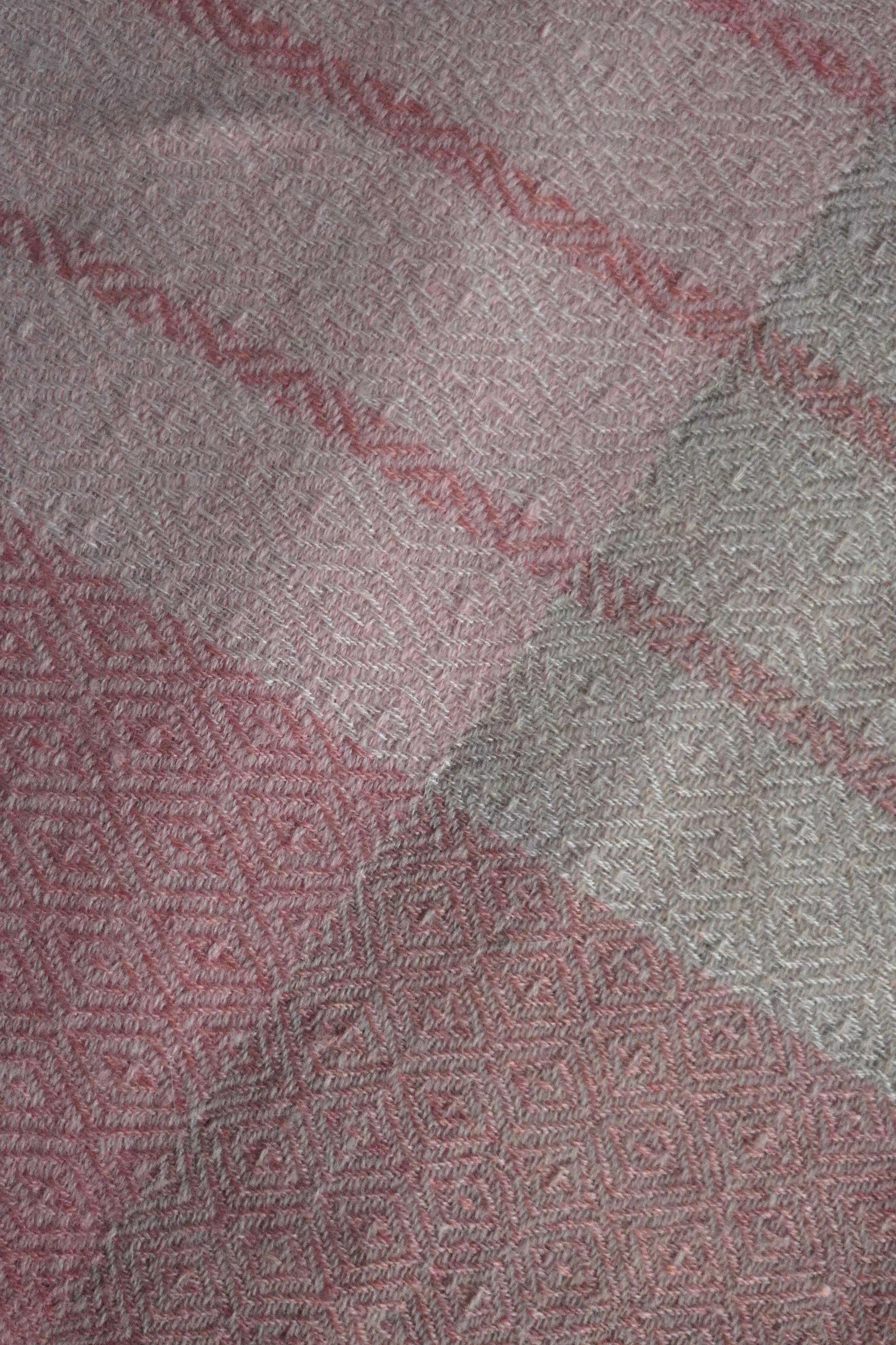 Ri Bong Small Diamond Stole
