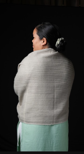 Ri Bong Wave Stole - Onion Skin
