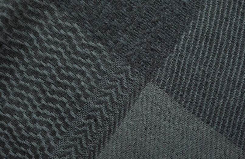 Ri Bong Checks Straight Twill Stole - Arjuna