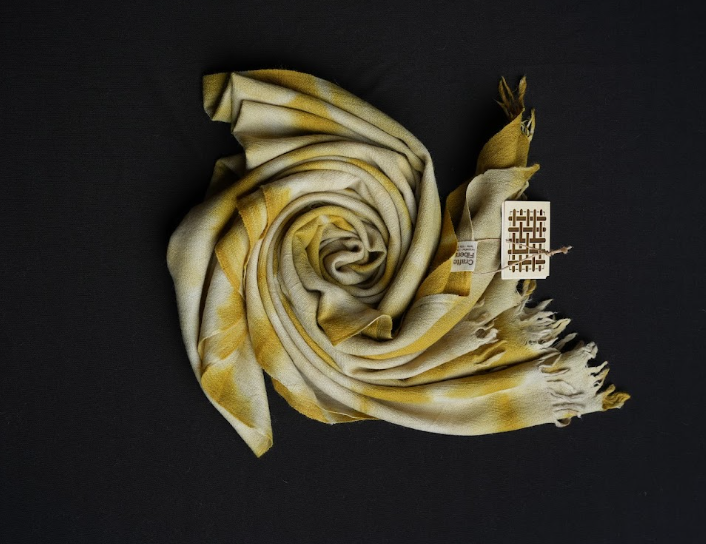 Ri Bong Tie Dyed Plain Stole (Design D) - Onion Skin (Green)