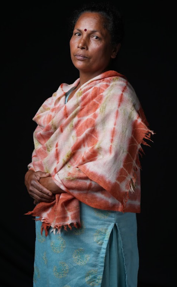 Ri Bong Tie Dyed Plain Stole (Design B) - Madder (Red)